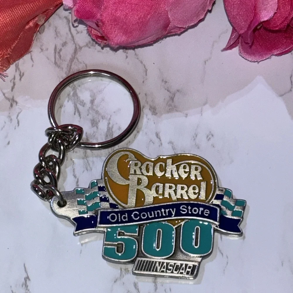 Nascar Y2K  Racing Keychain Stock Car 2001 Cracker Barrel Old Country Store